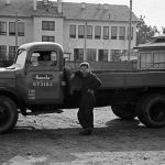 1957 - Teollisuutta Lauttasaareen